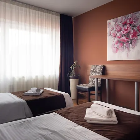 Kafana Zlatna Ribica Apartamento *