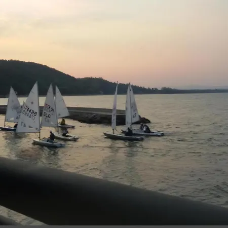 Kafana Zlatna Ribica * Golubac