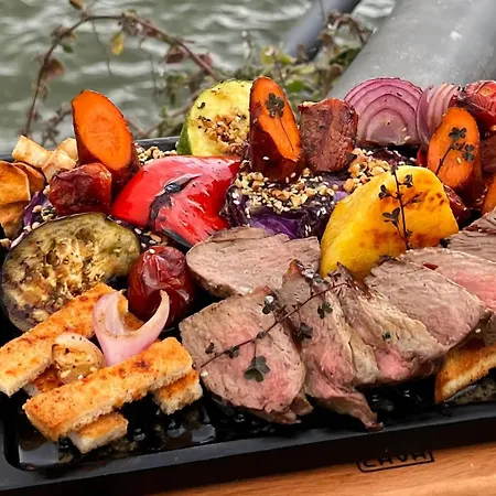 Kafana Zlatna Ribica Apartment *