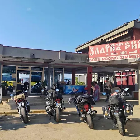 Kafana Zlatna Ribica