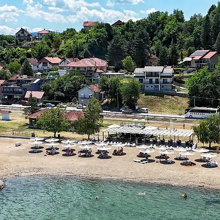 Kafana Zlatna Ribica *