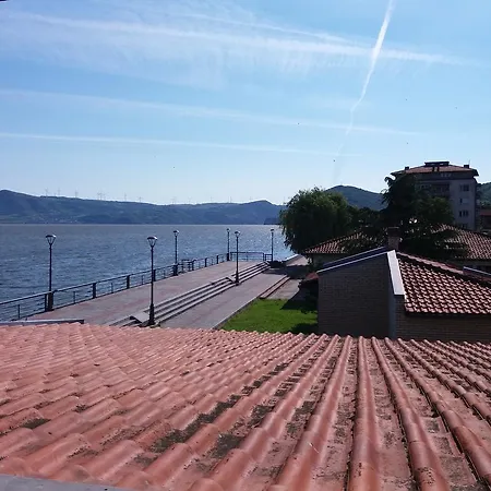 Kafana Zlatna Ribica * Golubac