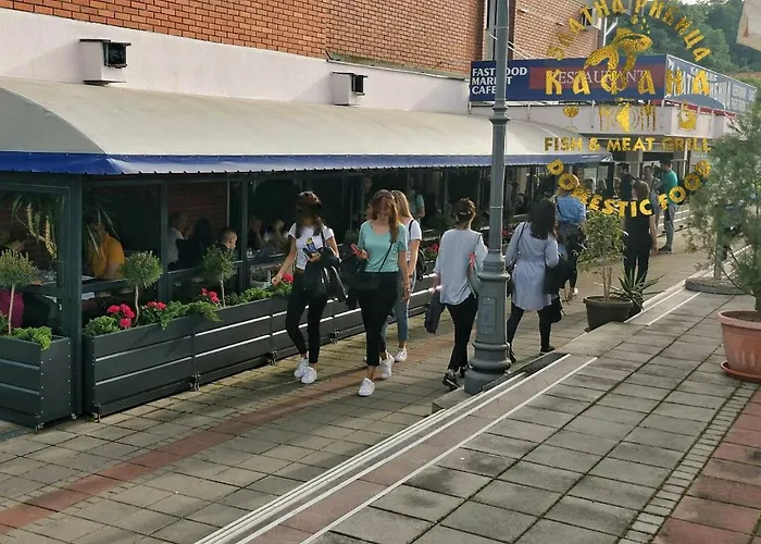 Kafana Zlatna Ribica * Golubac