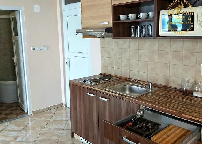 Kafana Zlatna Ribica