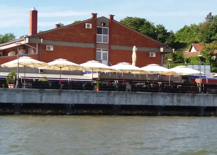 Lejlighed Kafana Zlatna Ribica